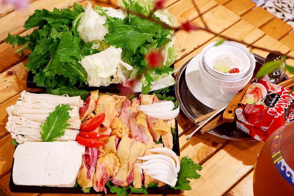 The November - Moc Chau