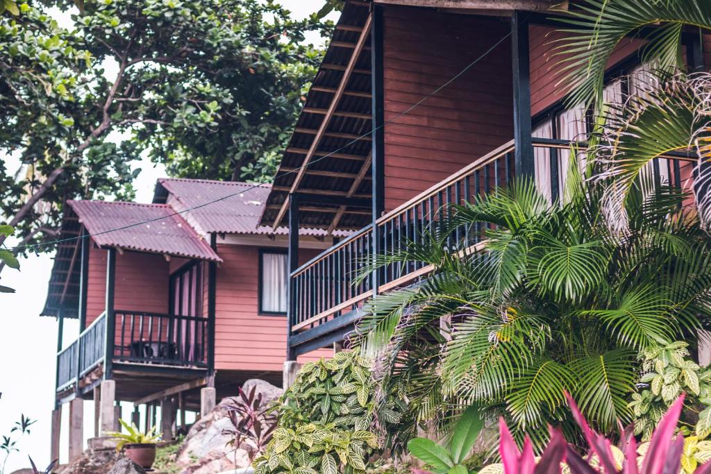 D Rock Garden Resort photo 2