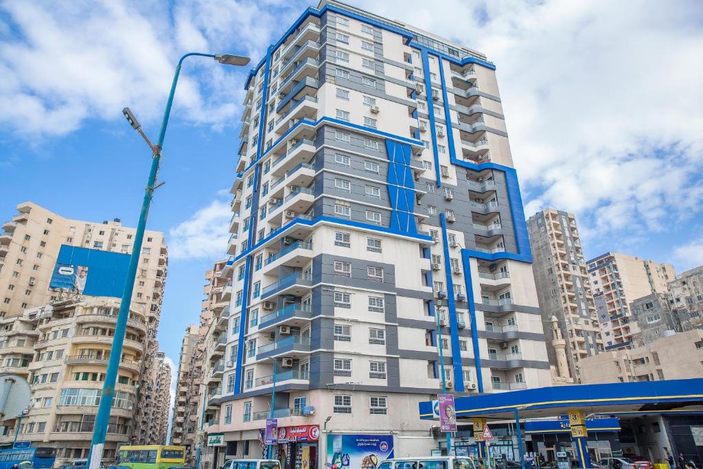Wide Seaview 3-Bedroom Apartment, Alexandria