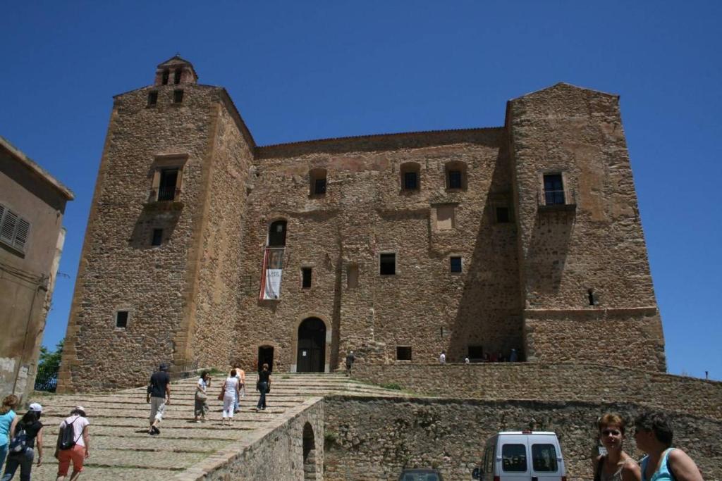 DONJON SUITE centro storico photo 3