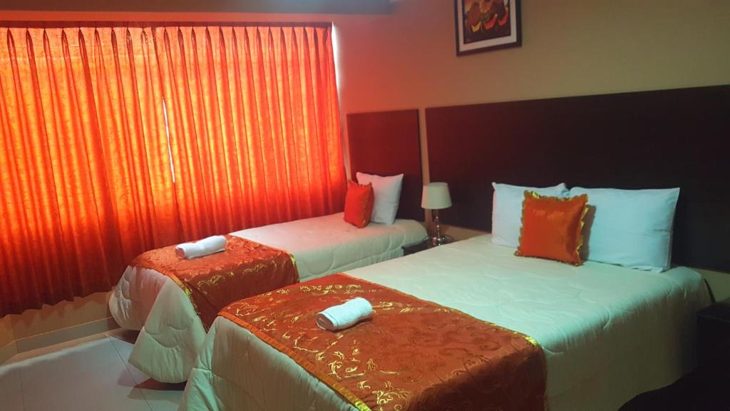 Hotel Los Nogales photo 4