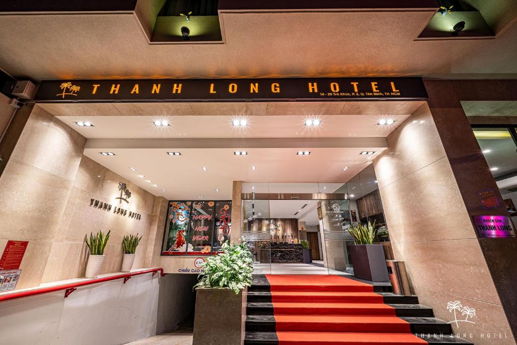 Khách sạn gần sân bay Thành Long Hotel