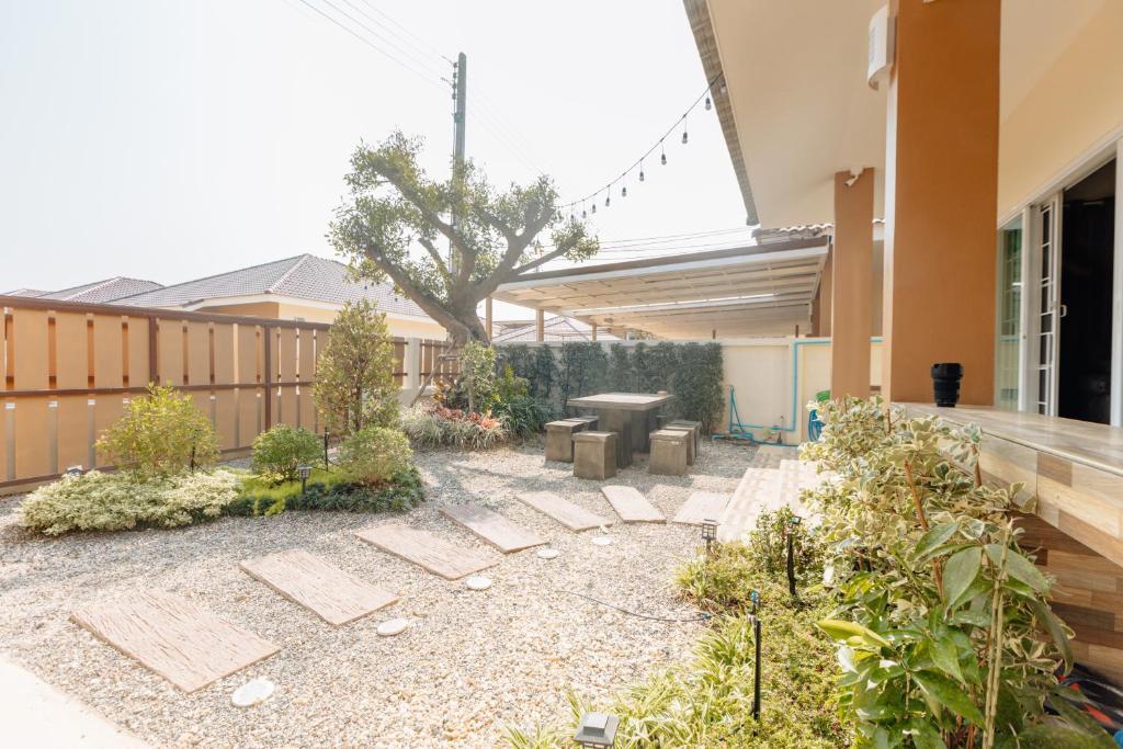 Glass House, Mountain View, Near Airport-City photo 3