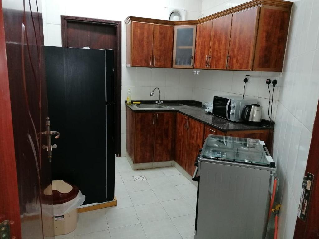 Discovery Furnished Apartments (Al-Amerat) photo 2