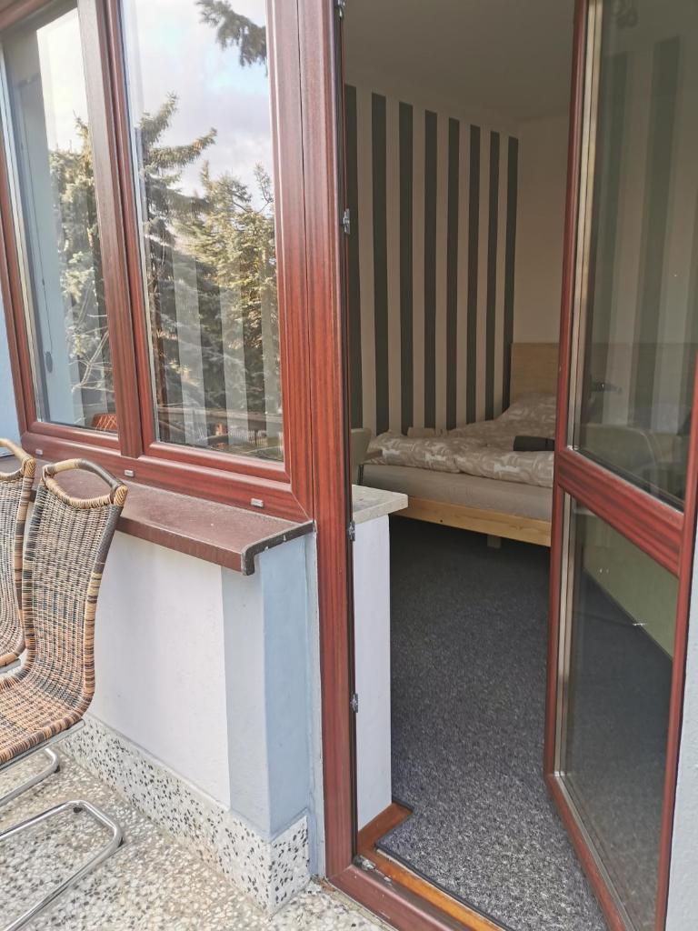 Двухместный (Двухместный номер Делюкс с 1 кроватью и балконом), For rest Hostel