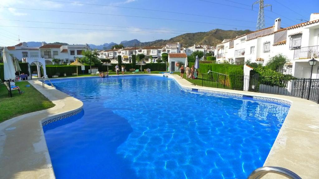 Casa Vista Bella - Sleeps 9