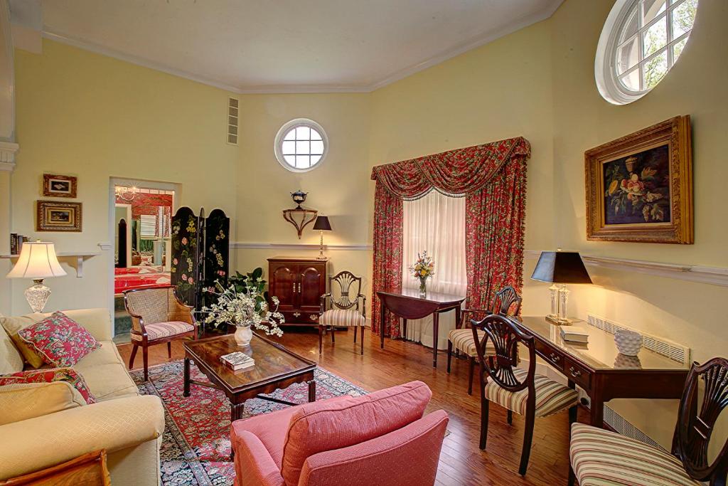 Geneva On The Lake Boutique Resort Hotel photo 4
