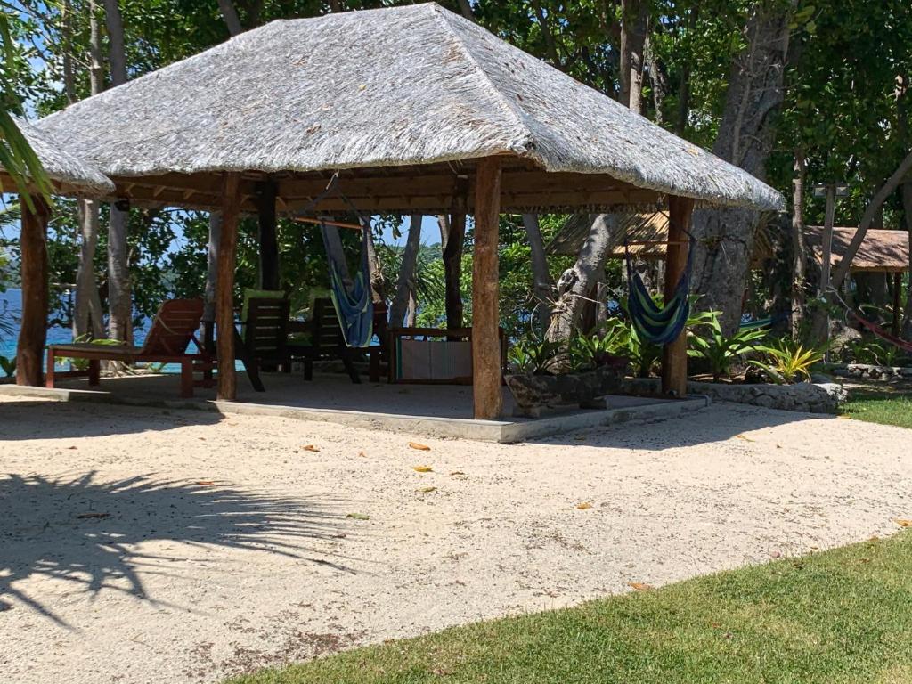 Island View Cottages photo 2
