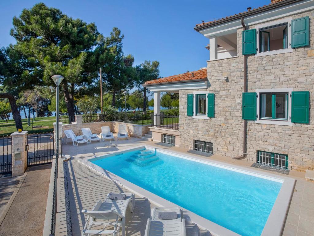 Holiday Home Villa Beach Front by Interhome photo 4