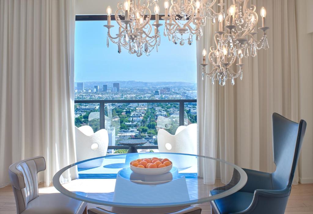 Четырехместный (Пентхаус), Mondrian Los Angeles in West Hollywood