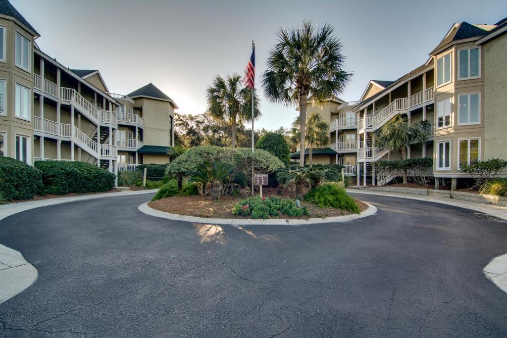 Port O'Call B-302 photo 1