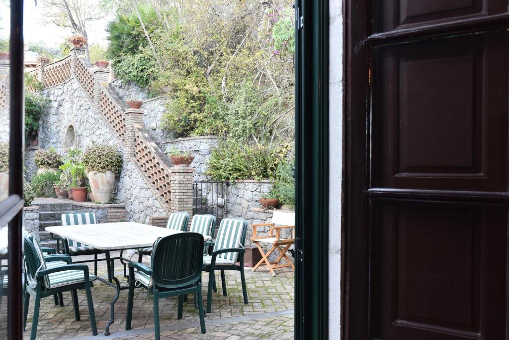 Florence Trevelyan Villa photo 3