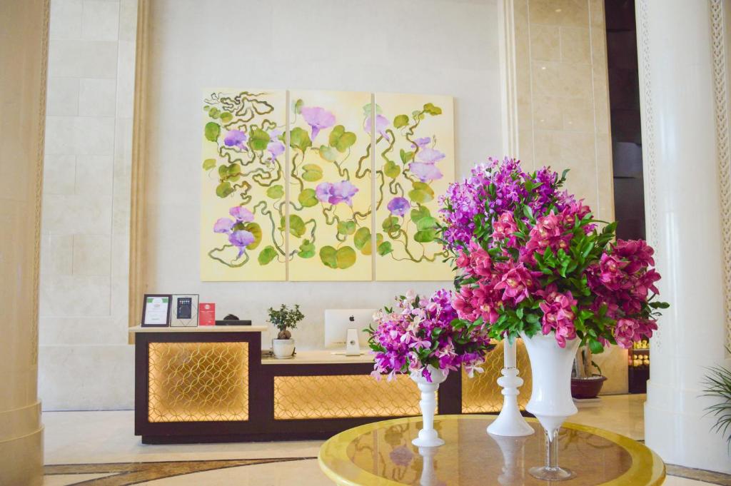 Holiday Beach Đà Nẵng Hotel and Spa