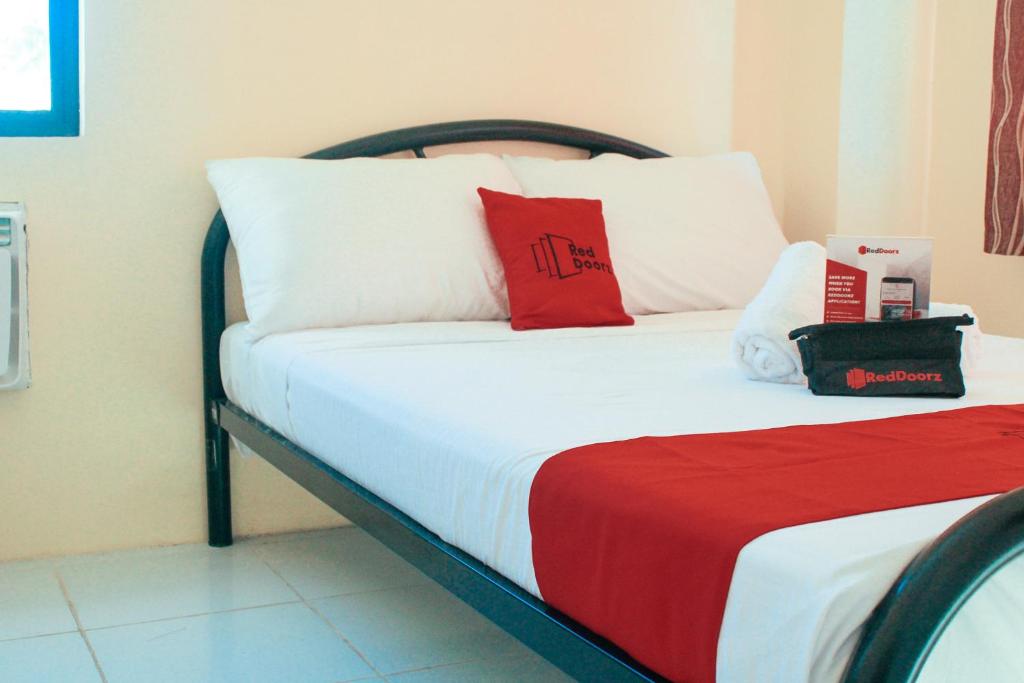Двухместный (Двухместный номер с 1 кроватью), RedDoorz near Panglao Municipal Hall