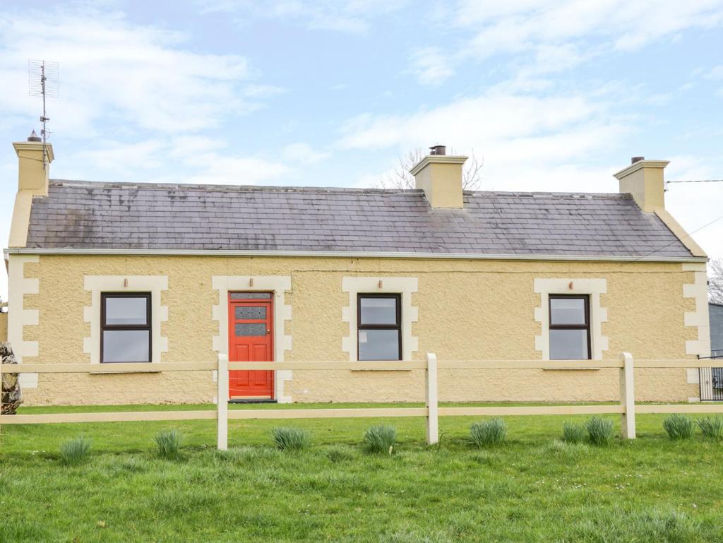 Glor Cottage photo 2