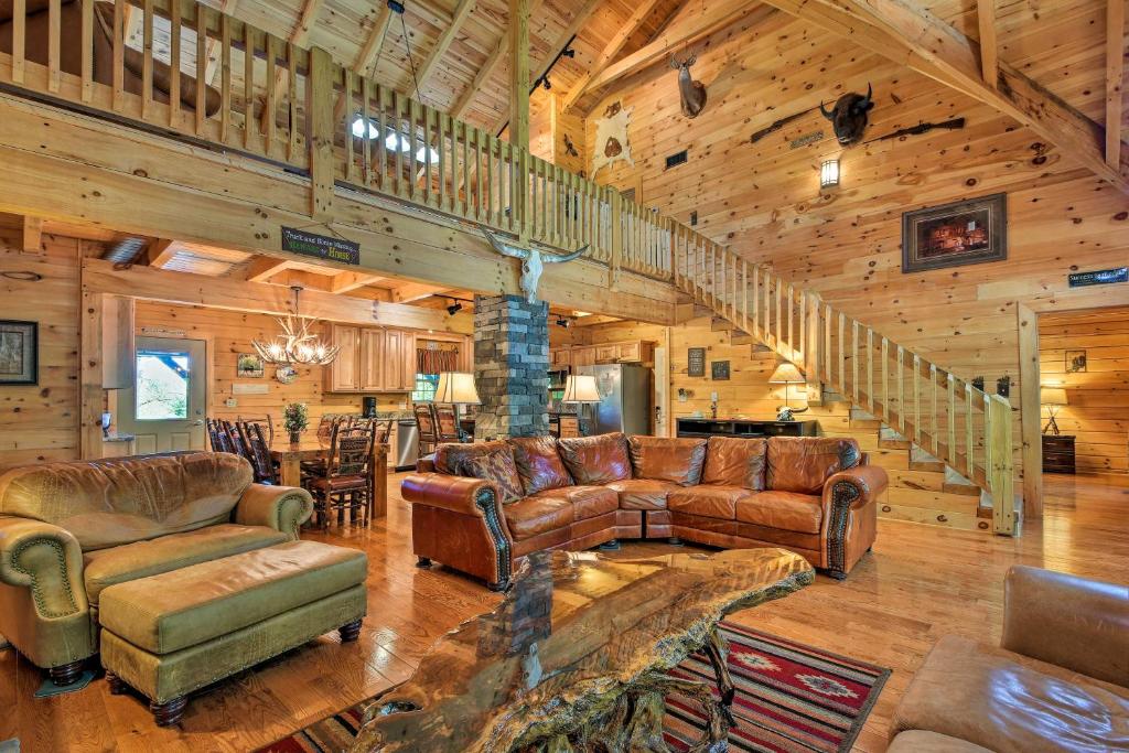 Trenton Cabin with Hot Tub - 14 Mi to Lookout Mtn! photo 4
