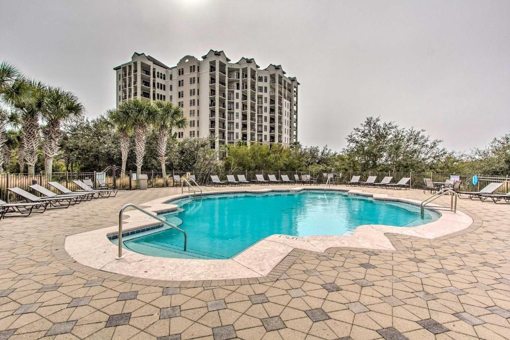 Ornate Resort Condo with Balcony, Pool, Water Views! photo 1