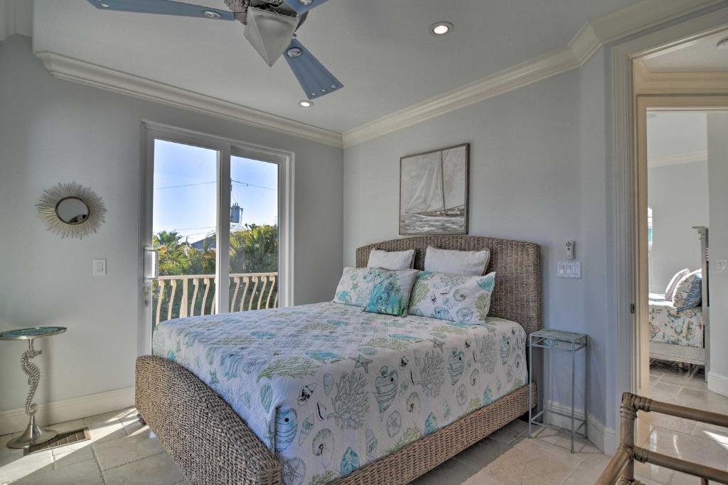 Townhome Located 200 Steps to a Locals-Only Beach! photo 4