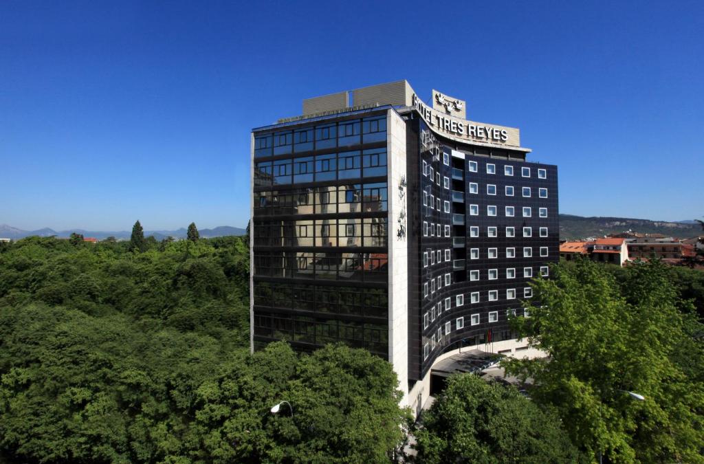 Hotel Tres Reyes Pamplona photo 1