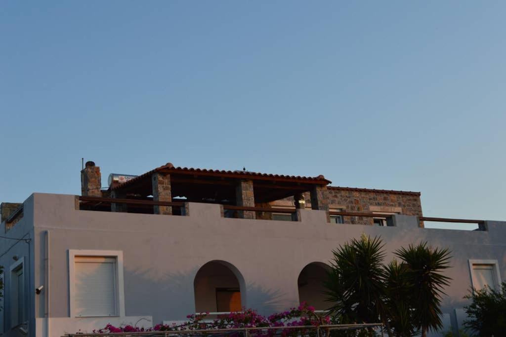 United blue Resorts - Blue view photo 1