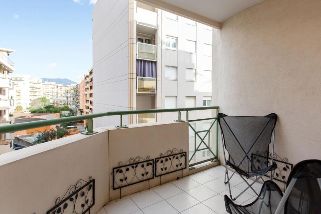 Modern studio with terrace in Nice center 3 min to the beach - Welkeys photo 2