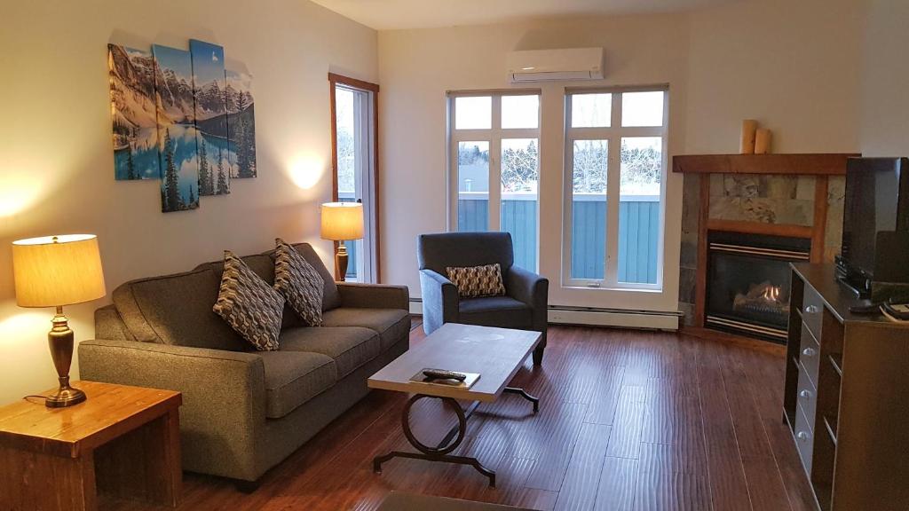 Sunset Resorts Canmore and Spa photo 4