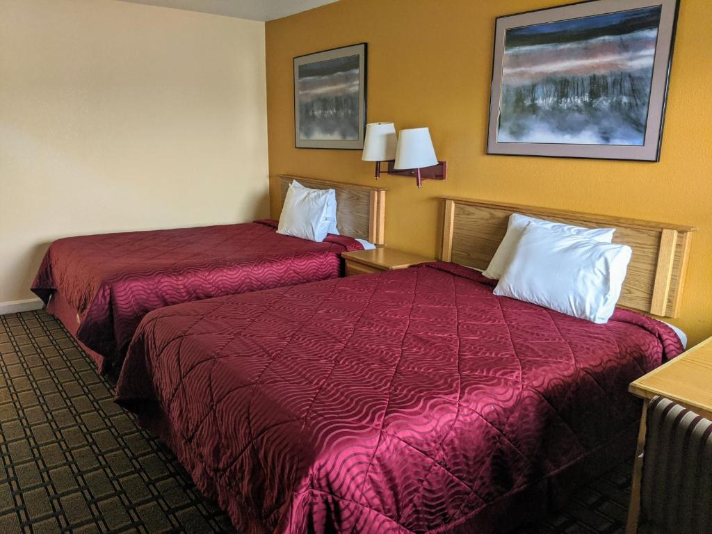 Executive Inn image