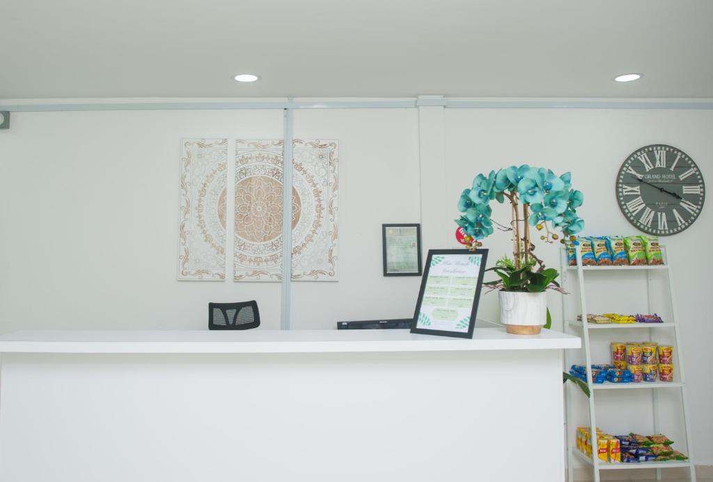 IBAI BEACH GUESTHOUSE photo 1