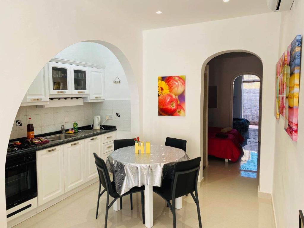 Marsalforn centre maisonette photo 2