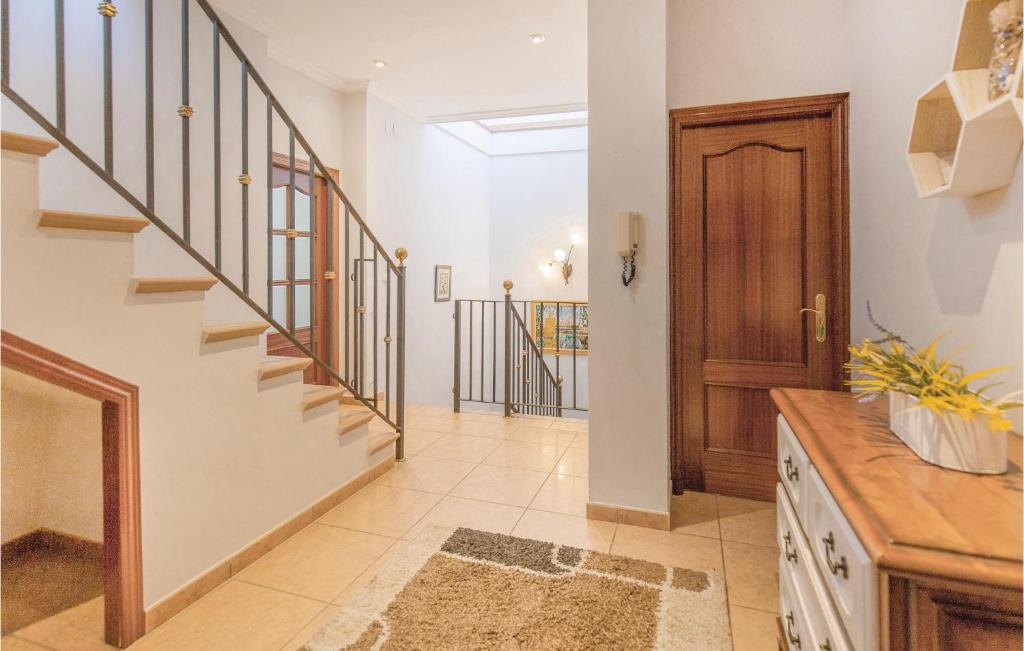Nice Home In Gelves With 3 Bedrooms And Wifi photo 2