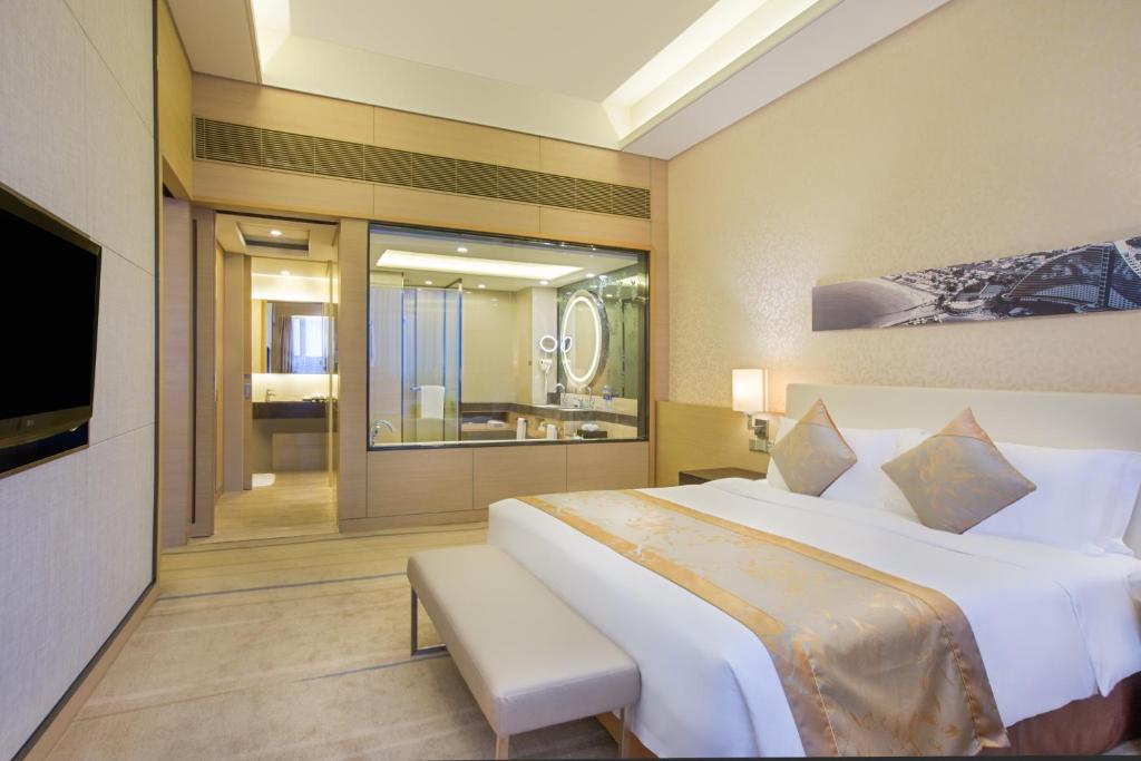 Двухместный (1 King bed Standard City View Non Smoking), Crowne Plaza Guangzhou Huadu