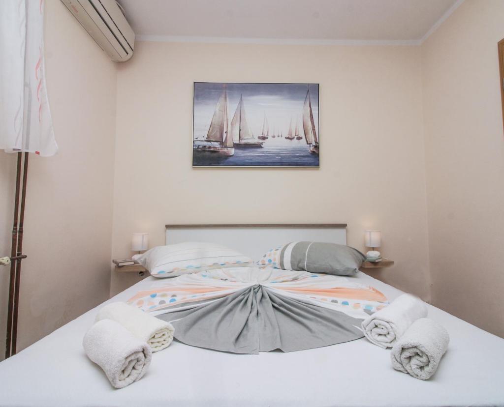 Goles apartments-First row to the sea photo 3