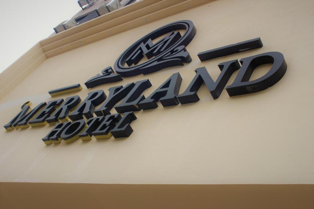New MerryLand Hotel photo 2