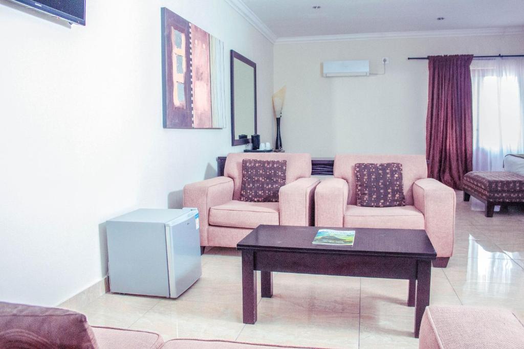 Coyotes Hotel & Conference Centre photo 3