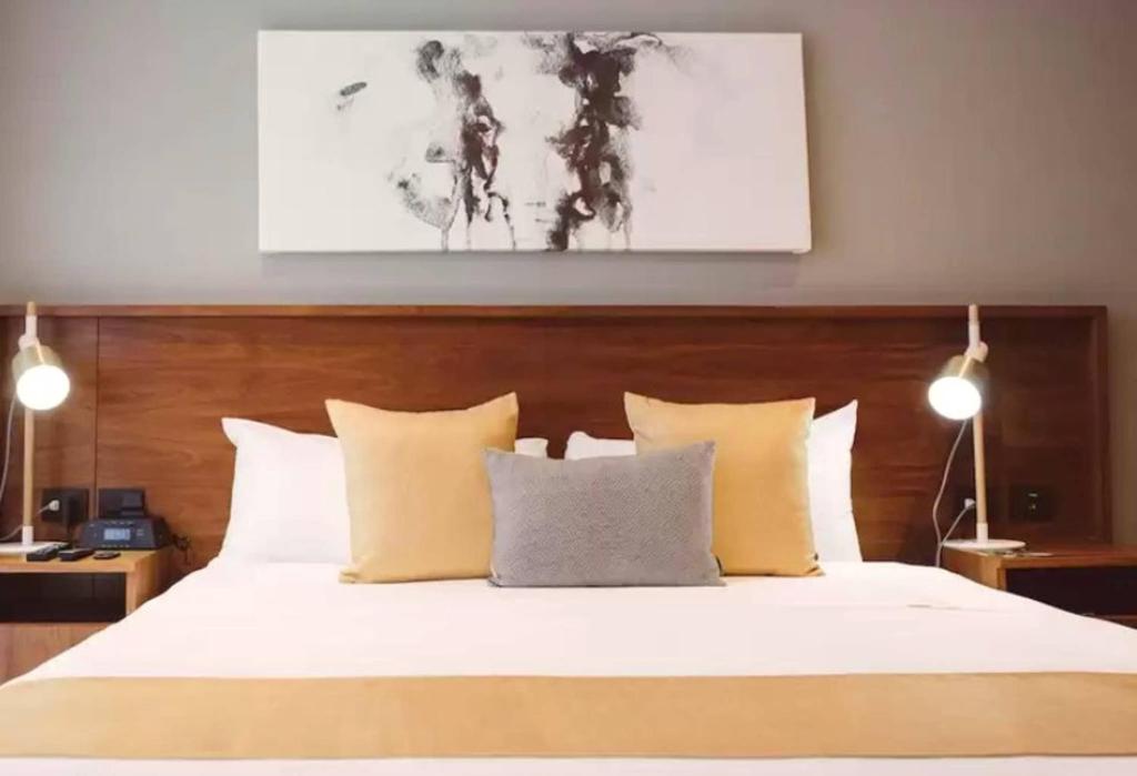 It Residence Top Location Luxury 2 Br Two Roof Pools Beach Club included photo 3