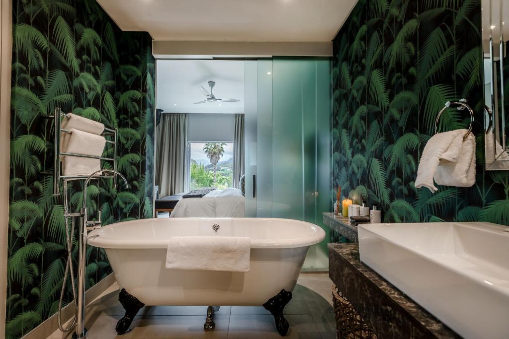 Franschhoek Boutique Hotel - Lion Roars Hotels & Lodges photo 3