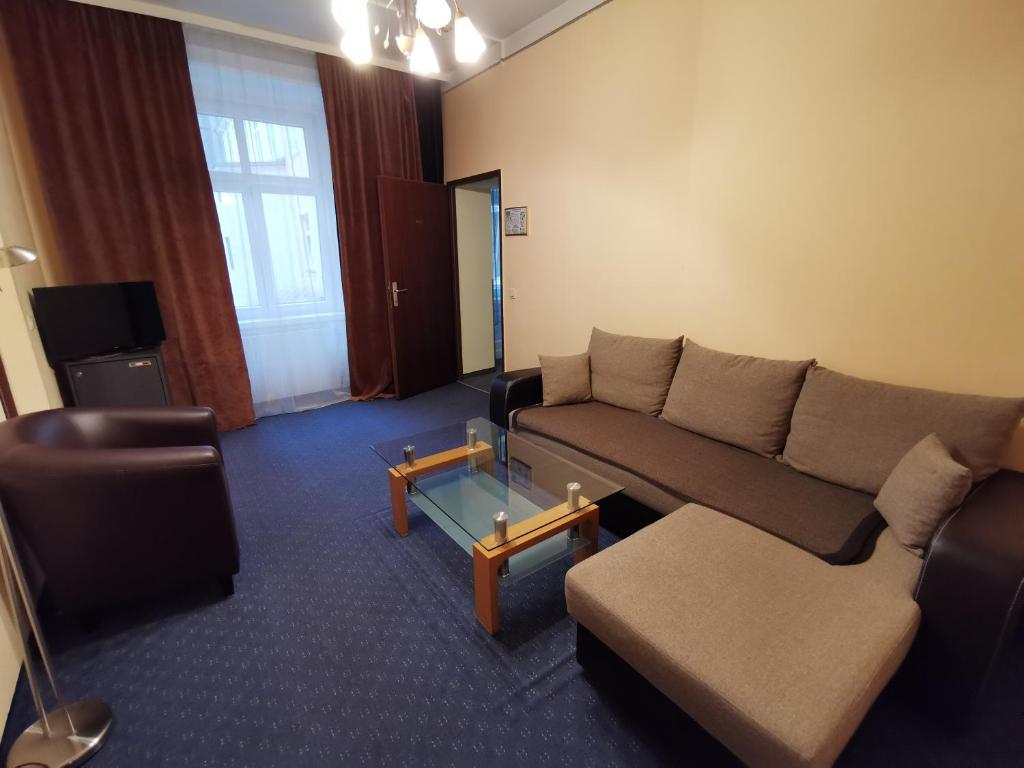 Сьюит (Полулюкс), Hotel Bajazzo