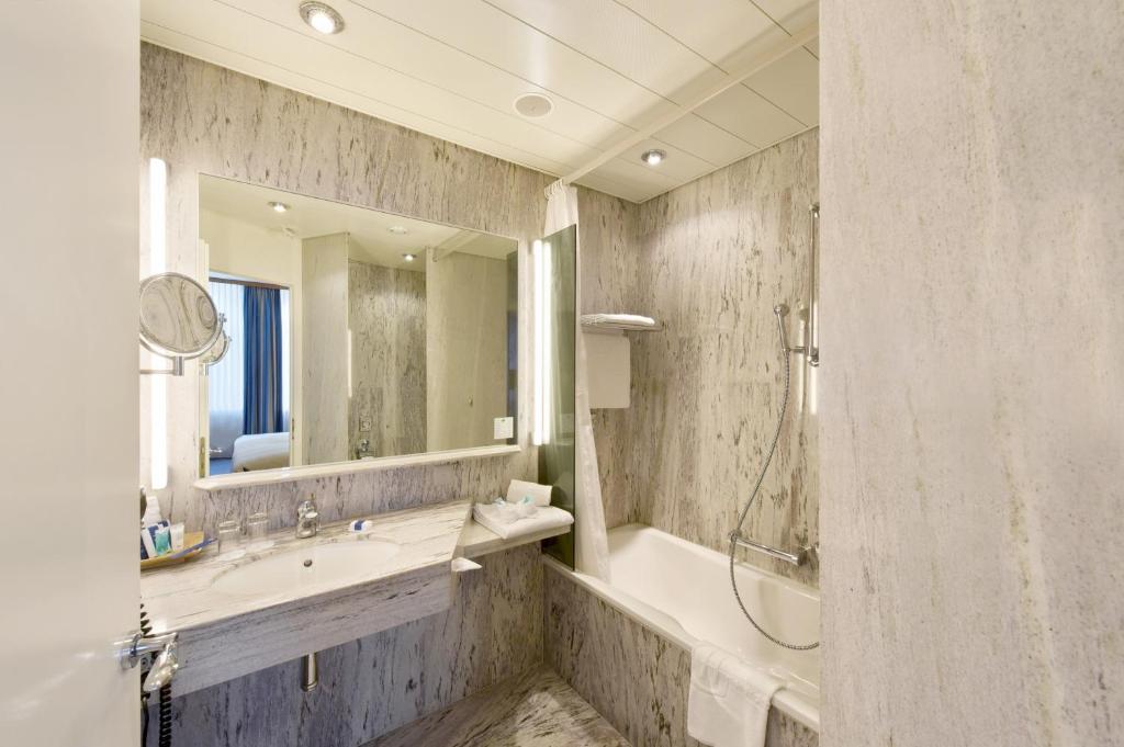 Двухместный (Двухместный номер «Комфорт» с 1 кроватью), Hotel Glärnischhof