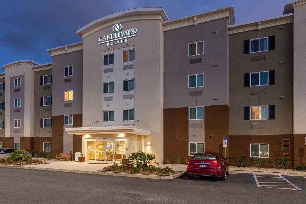 Candlewood Suites - Pensacola - University Area, an IHG Hotel photo 2