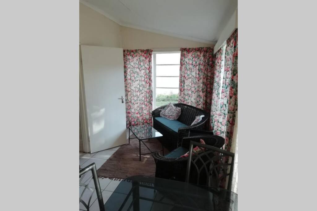 Clarens Socialites Garden Apartment #2 photo 1