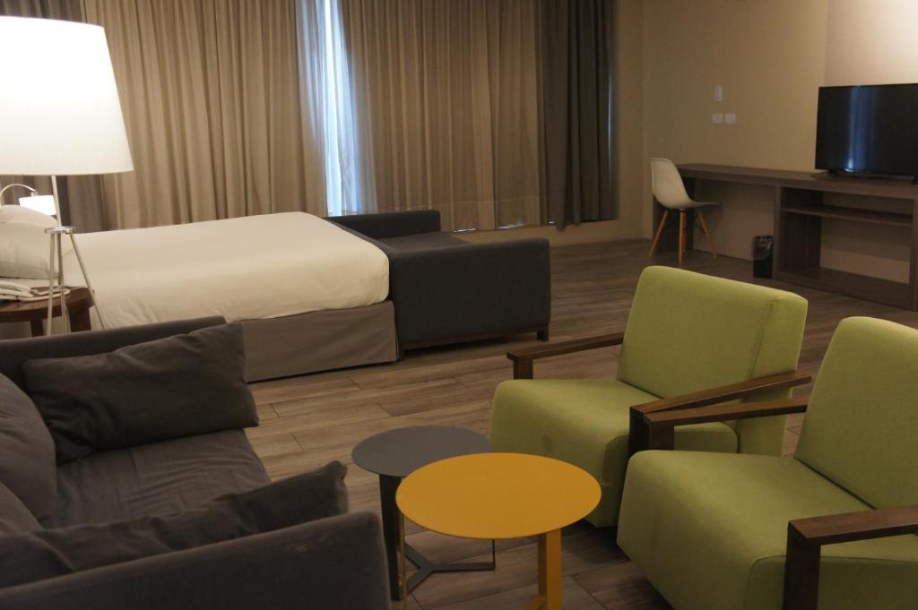 Olmos Suites photo 1