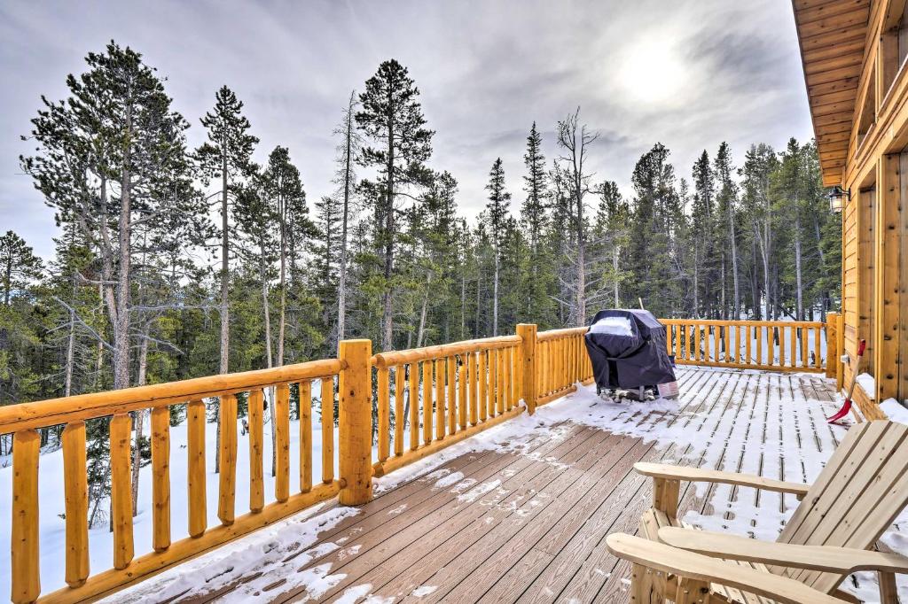 Mountainside Fairplay Cabin with Game Room and Sauna! photo 2