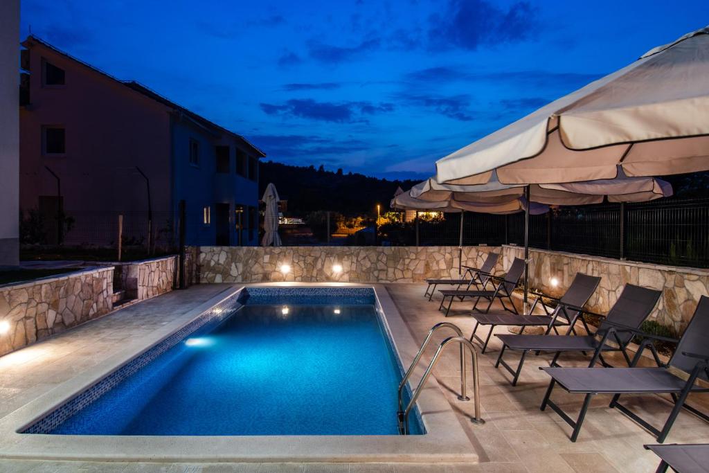 Luxury apartments Alkar with swimming pool photo 1