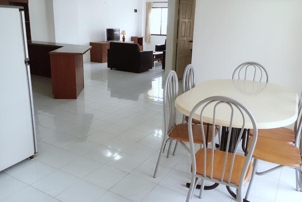 Dindings Pantai Desair Apartment By DPD photo 3