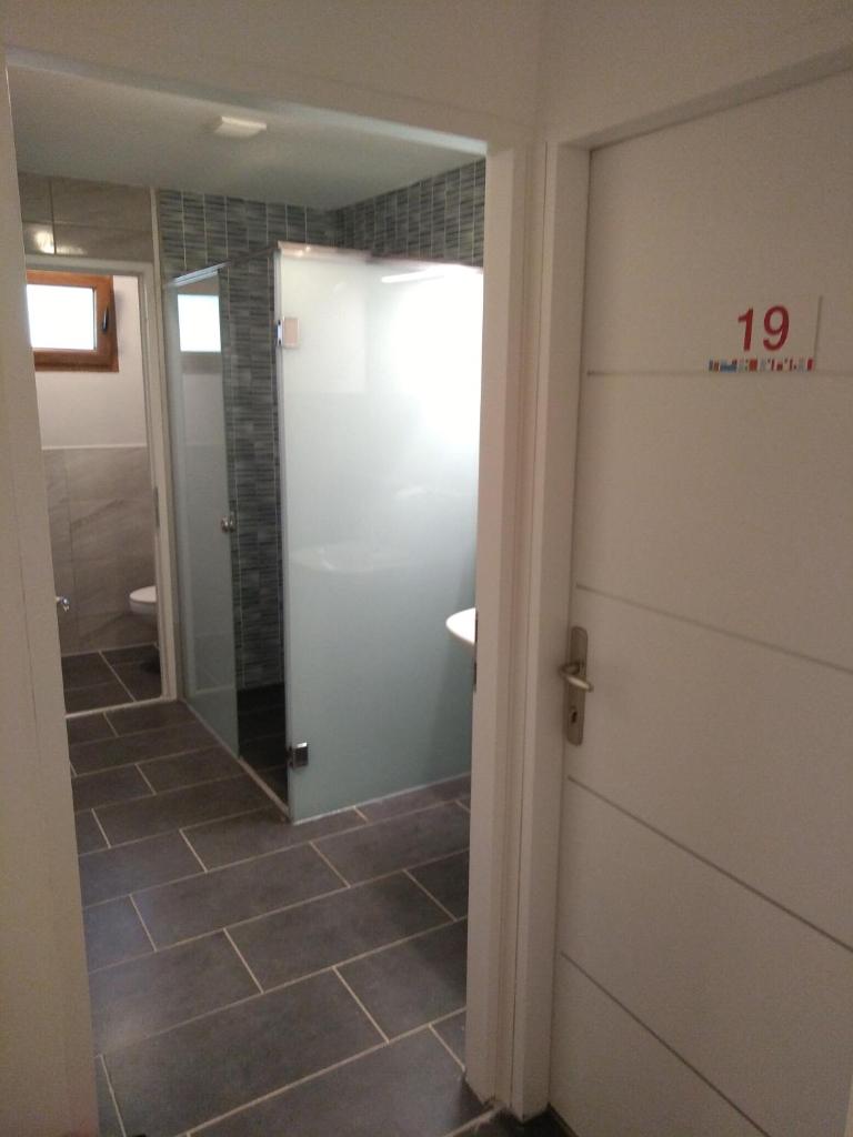HI Hostel Pula photo 4