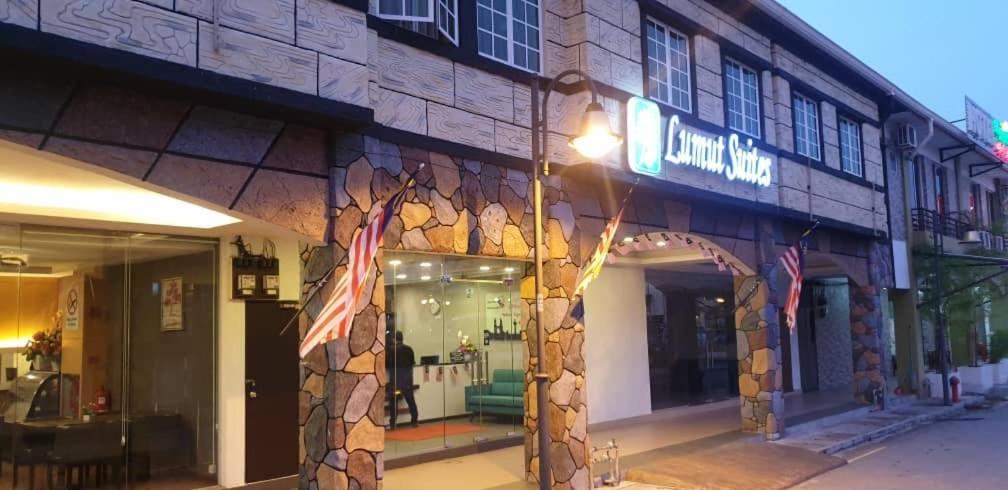 Lumut Suites photo 1