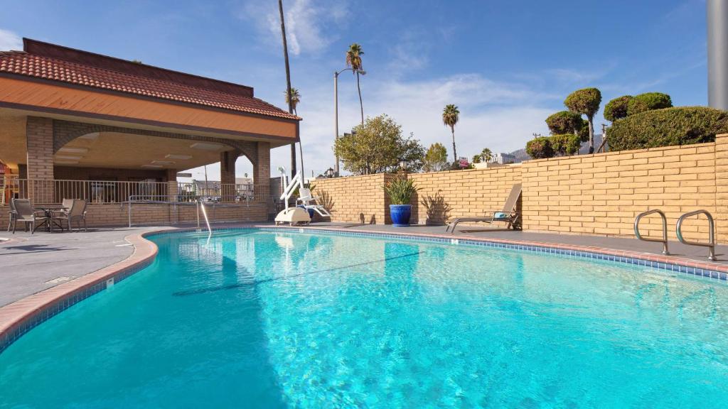 Best Western Pasadena Inn image