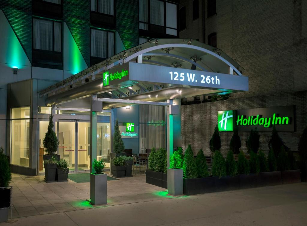 Holiday Inn Manhattan 6th Ave - Chelsea, an IHG Hotel image