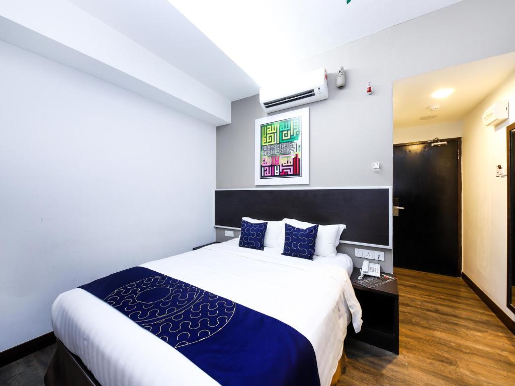 Двухместный (Стандартный двухместный номер с 1 кроватью), OYO Capital O 978 Midaris Hotel
