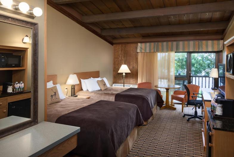 Hueston Woods Lodge and Conference Center photo 2